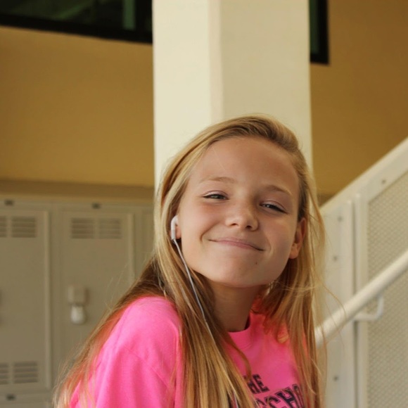 Meet your Posher, Alex - Picture 1 of 1